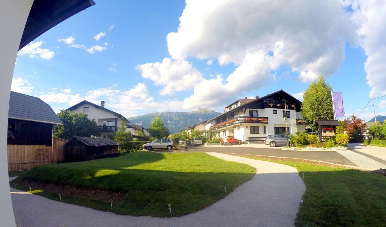 The Jungle Apartments And Rooms Bled Exterior photo
